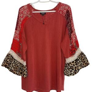 Gigio Flared 3/4 Sleeve Blouse sz. M